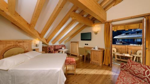 Junior Suite with Balcony - Attic