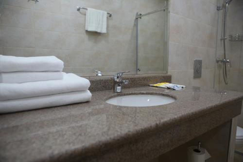 Hotel Aner – Astana, MA