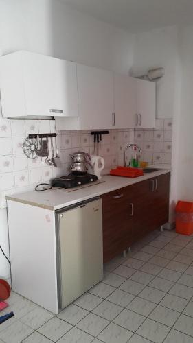 Two-Bedroom Apartment (4-6 Adults)