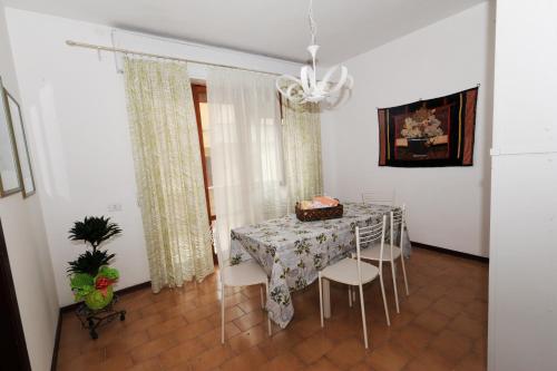  Casa Ivonne, Pension in Bagni di Lucca bei Serini