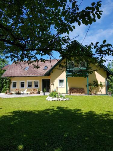 Landhaus HALLSTATT FEELING - Apartment - Self Check-in in Bad Goisern am Hallstättersee, Österreich