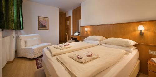 Comfort Double or Twin Room image 4