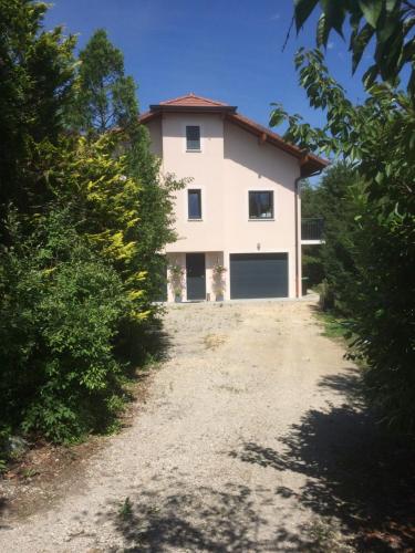 Villa Haute Savoie gîte à louer Léaz