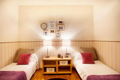 Apartments Barcelona & Home Deco Viladomat - image 6