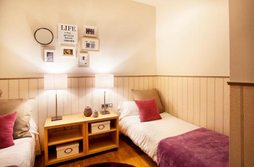 Apartments Barcelona & Home Deco Viladomat - image 11