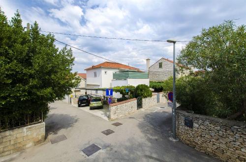  Apartment Andelka, Pension in Supetar