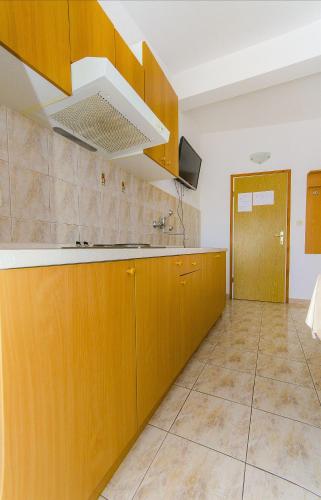 One-Bedroom Apartment - First Floor image 4