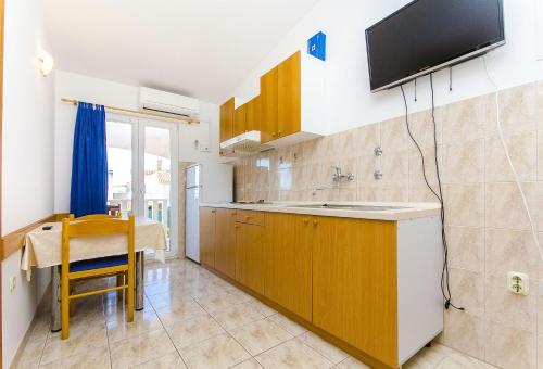 One-Bedroom Apartment - First Floor image 5