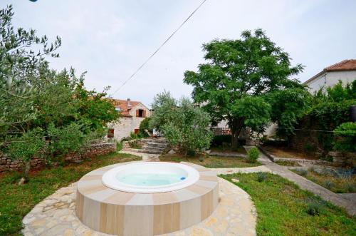 House Teo - image 2