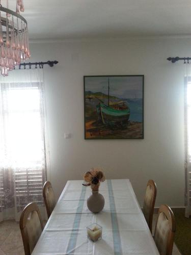 Apartment Branka - image 8