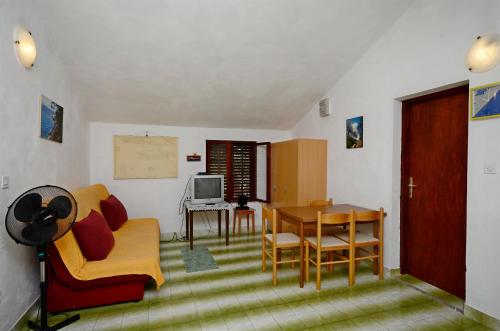 Apartments Antun