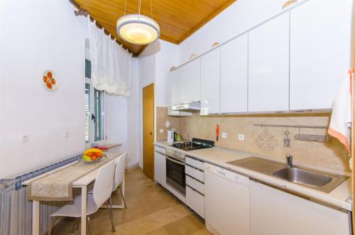  Apartment Jadranka in Makarska