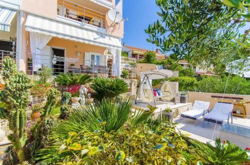 Apartments Nives - image 2