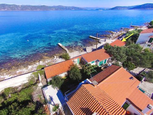 One-Bedroom Holiday Home