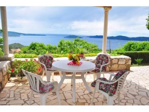  Apartment Marija in Brsečine