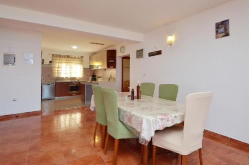 House Julije - image 12
