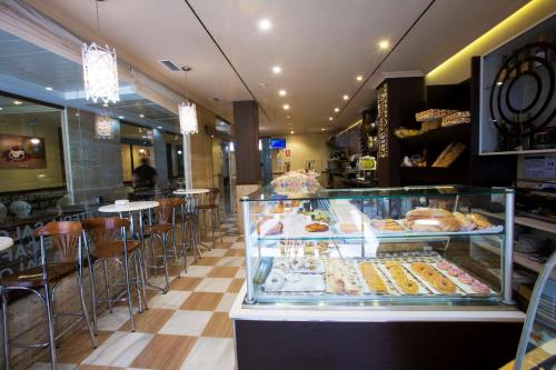 Pub/Lounge, Hotel Cordoba Centro near Viana Palota