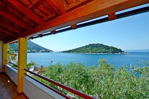  Apartments Dulijana in Lastovo