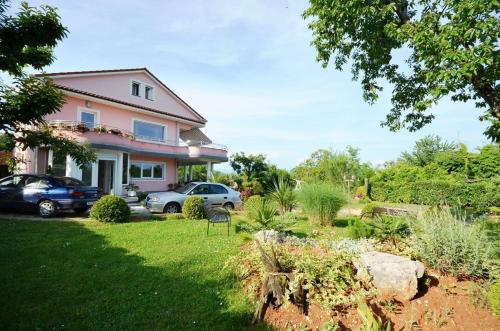  Apartments Josip in Opric