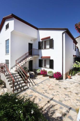 Apartments Antonieta - image 11