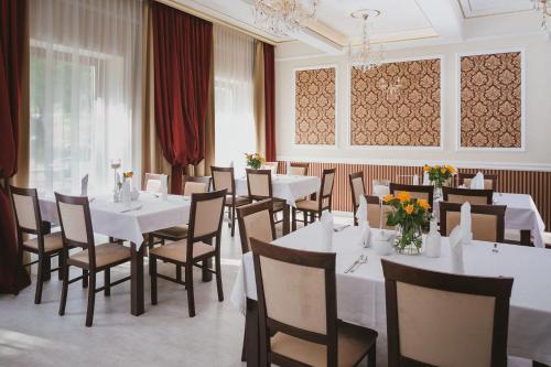 Hotel Dąbrowski Hotel Dąbrowski