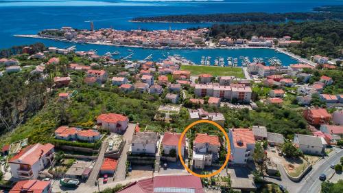  Apartments and Rooms Kata in Banjol