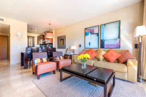 Malibu Mansions Condo 7 by Rafleys - image 9