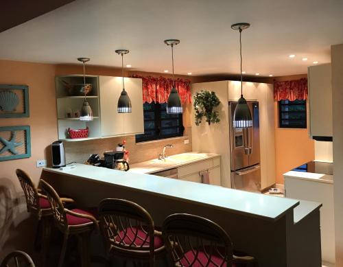 مطبخ, Pelican Cove Condo in كريستينستد