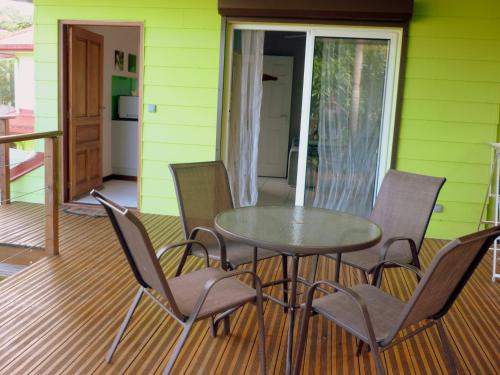 כניסה, Les Gites De Robinson in Robinson