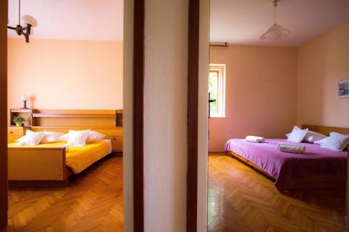  Apartments Jerko Jadrijević in Primošten
