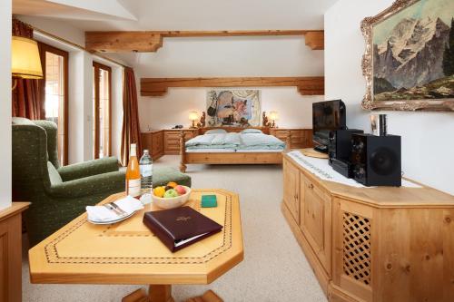 Double Room Hunter