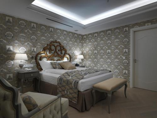 Superior Double Room image 6