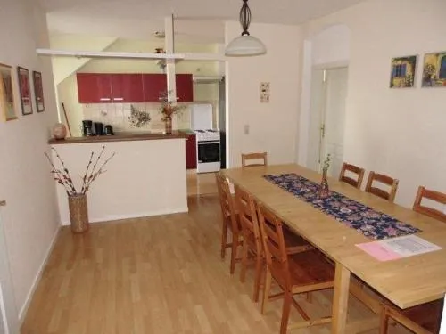 Sehr schöne 4 Raum Maisonette-Fewo mit 110qm + Balkon + zentral & preiswert - T7 in Dresden, Deutschland