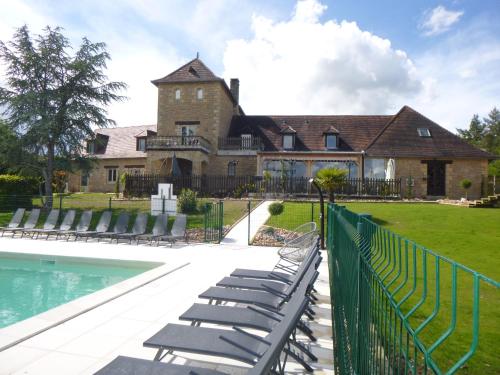 . Logis hotel-restaurant les collines 59 route des crêtes