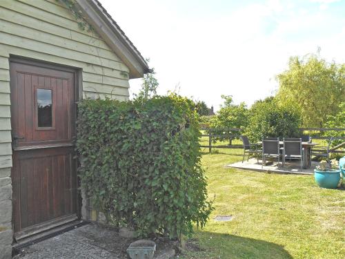 Garden, Spacious Swallow Cottage in Swallowcliffe