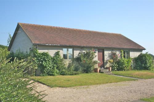 Entrance, Spacious Swallow Cottage in Swallowcliffe