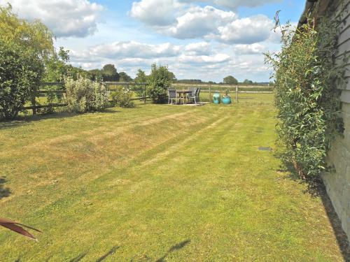 Garden, Spacious Swallow Cottage in Swallowcliffe