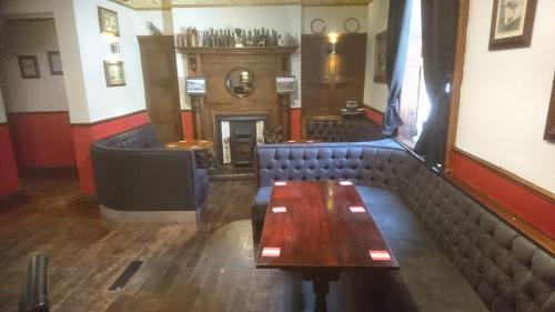 Bar/Lounge, The King's Head Hotel in Keighley Central