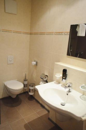 Hotel B8 Voerde 5.9km von Wesel entfernt
