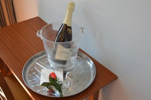 Imperio Hotel - image 5