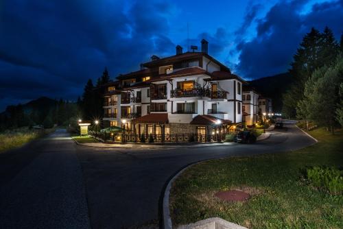 Mountain Lake Hotel - 숙소 외관