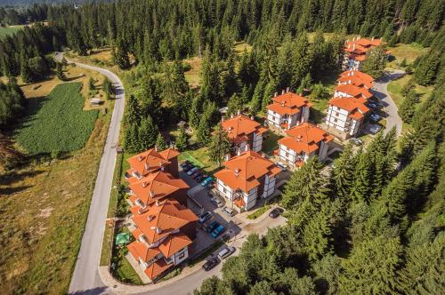 Mountain Lake Hotel - 주변 환경