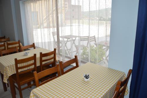 Imperio Hotel - image 7