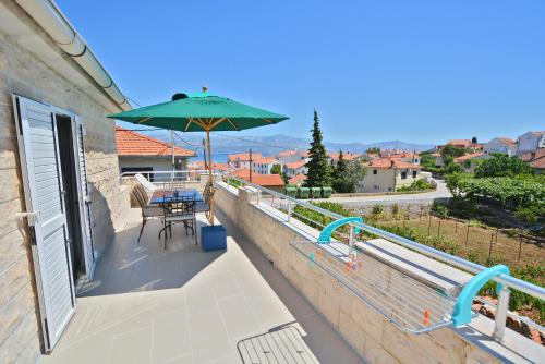  Villa CasaBlanca in Supetar