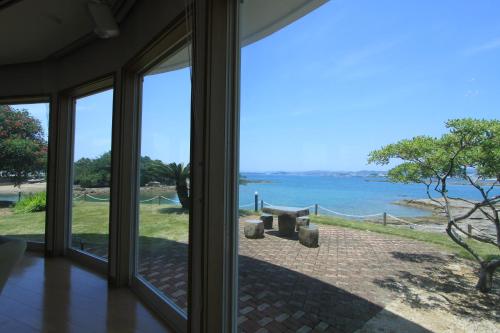 Shirahama Seaside Villa