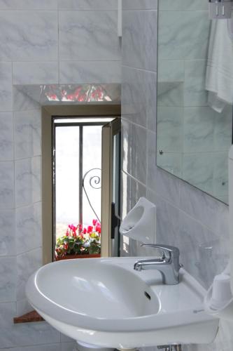Bathroom, Hotel Villa Azzurra-NEW in East Bologna