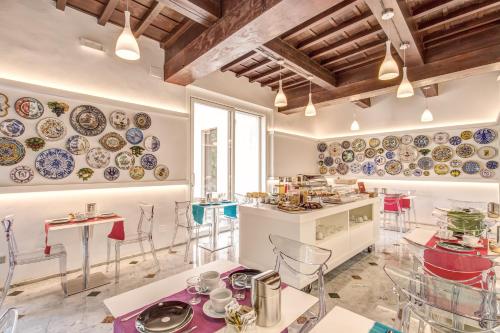 Hotel Boston - image 8