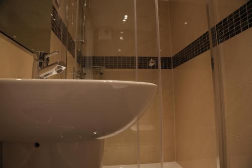 Astors Belgravia - image 4