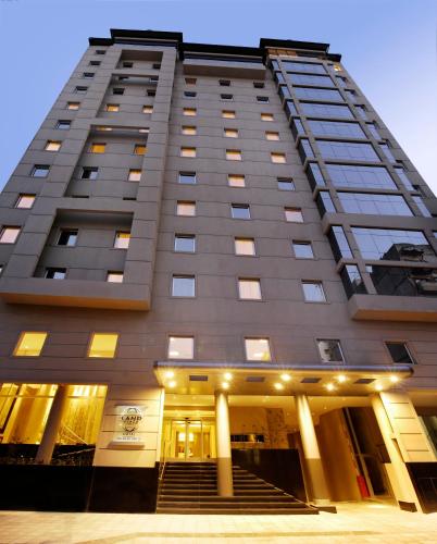 . Land Plaza Hotel