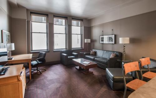 Magnolia Hotel Downtown Dallas - image 7
